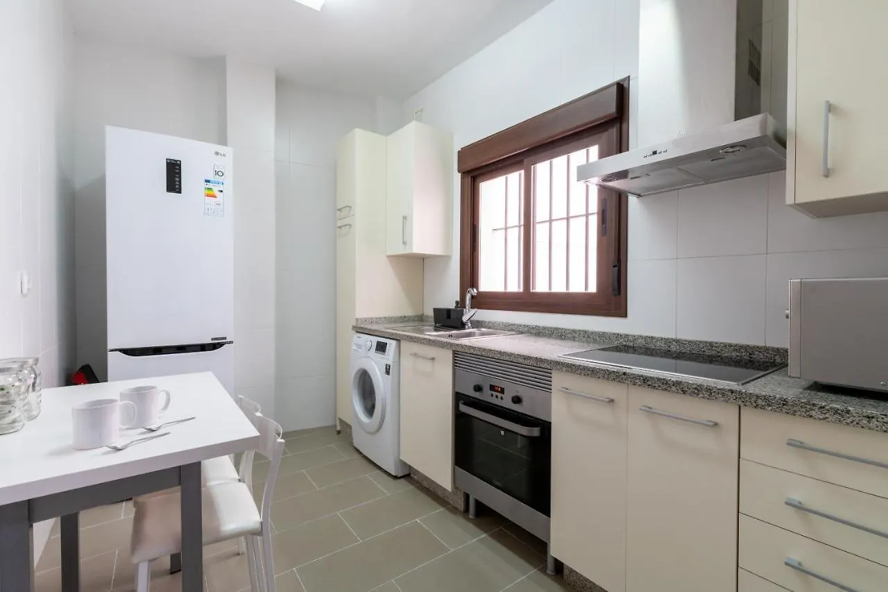 Holi-Rent Cuna Seville Apartment